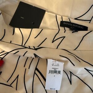 Banana Republic Ivory and Black Patterned Skirt